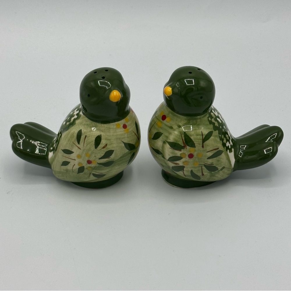 Temptations by Tara Love Bird Salt and Pepper Shakers Green Old World Pattern